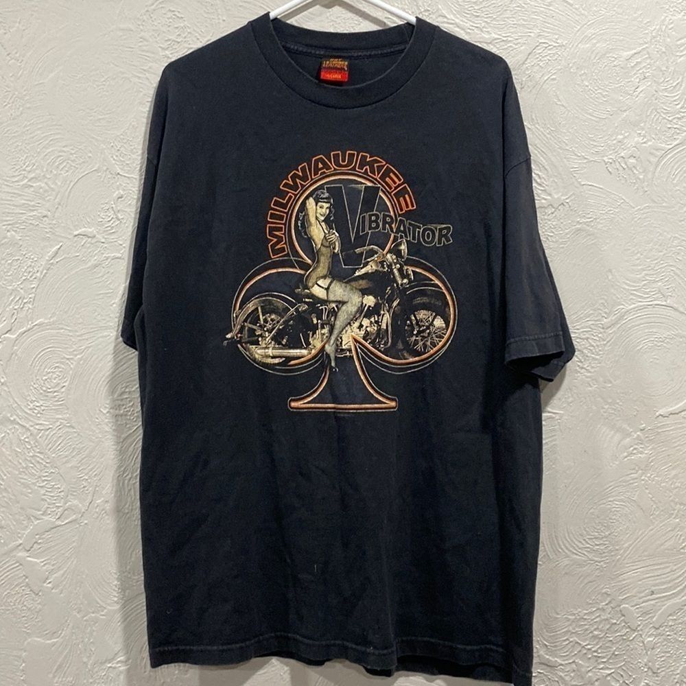 Hot leathers Milwaukee biker babe t-shirt size XL